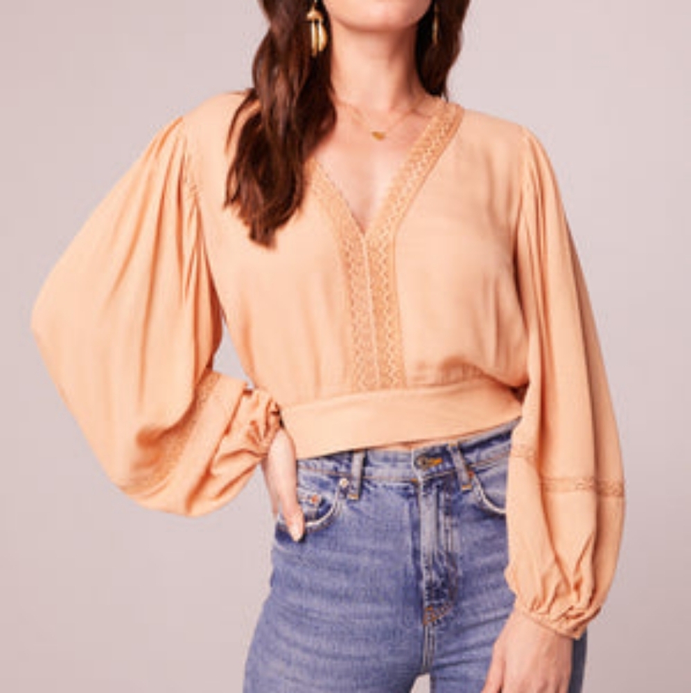 BRIE LIGHT CAMEL LONG SLEEVE TOP SIZE M